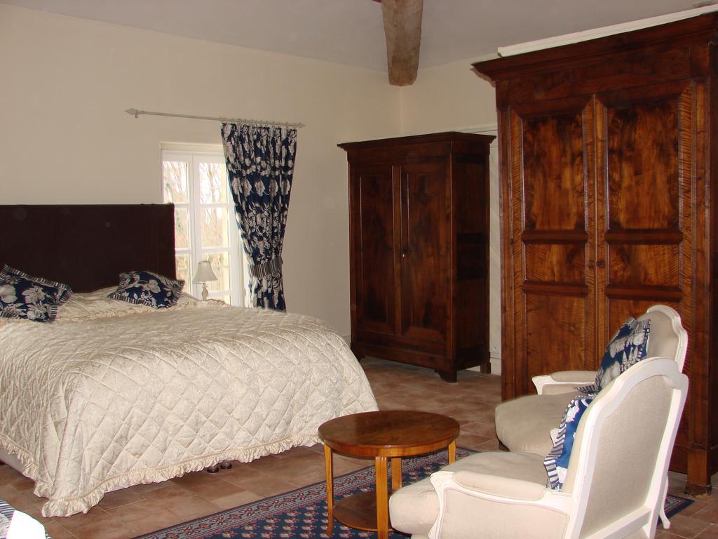 B&B Tour De Saint Anne Azille Номер фото